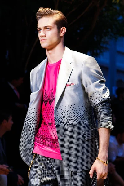 Look 59
